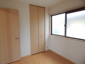 ファミールオガタ　Ａ棟　＊ A0202号-13