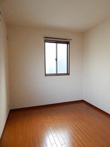 ファミールオガタ　Ｂ棟　＊ B0102号-11