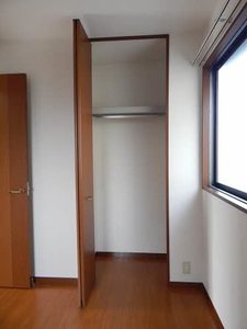 ファミールオガタ　Ｂ棟　＊ B0102号-12