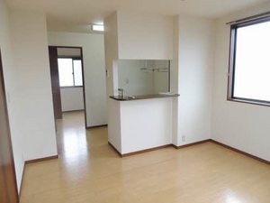 ファミールオガタ　Ｃ棟　＊ C0202号-2