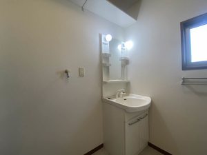 リンデンバーム　Ｂ棟　＊＊ B0201号-5