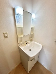 カーサ・ラピス　Ａ棟　＊＊ A0202号-7