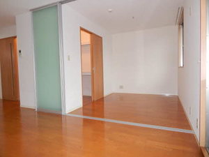 カーサ・ラピス　Ｂ棟　＊＊ B0101号-6