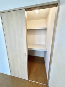 カーサ・ラピス　Ｅ棟　＊＊ E0102号-5