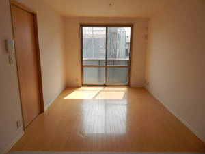 カーサ・ラピス　Ｅ棟　＊＊ E0202号-12