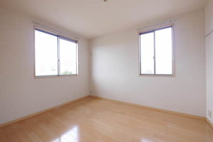 フォレスト　Ⅴ棟　＊ E0201号-10