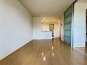 プロムナード B棟 B0201号-2