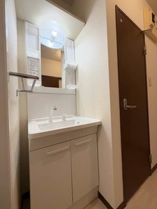 ラーク B棟 B0202号-9