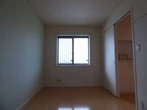 プロムナード夢咲　南棟　＊＊ B0102号-11