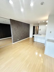 プロムナード夢咲　南棟　＊＊ B0302号-2