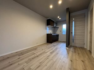 ファミール　オランジュ　＊A0102-1