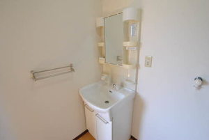 ソレイユ中里　Ａ棟　＊ A0202号-9