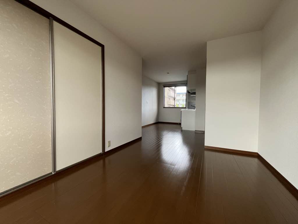 サンハイツ永犬丸　Ｂ棟　＊ B0201号-2