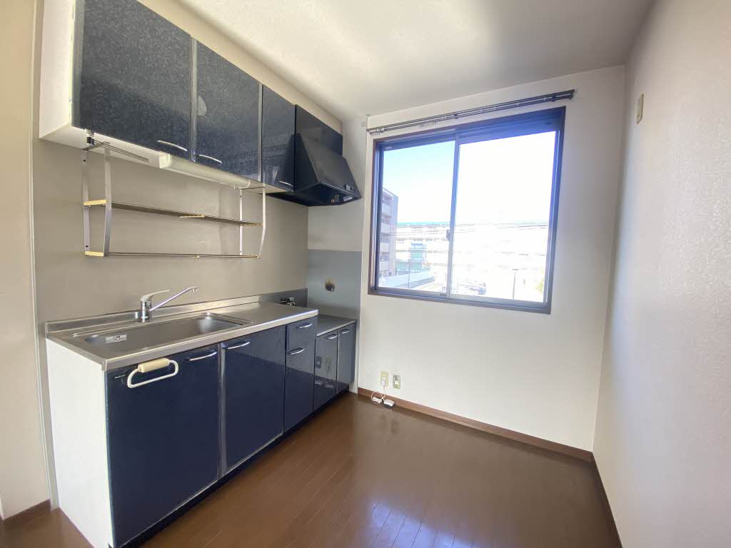 サンハイツ永犬丸　Ｂ棟　＊ B0202号-4