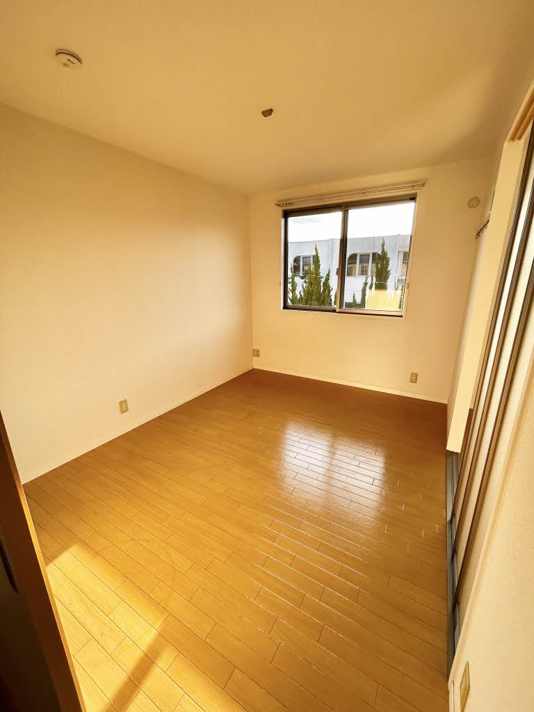 ラ シエロ B棟 ** B0202号-3