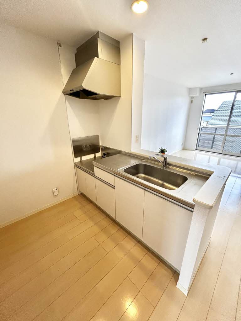 ラ　シエロ　Ｃ棟　＊＊ C0203号-7