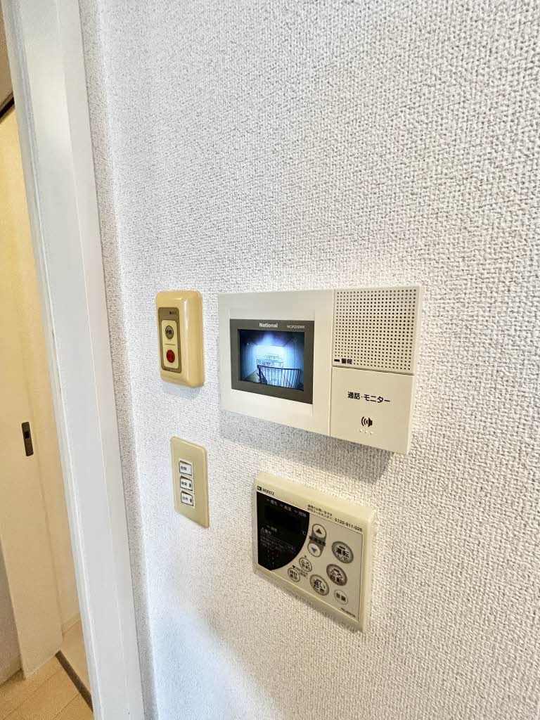 ラ　シエロ　Ｃ棟　＊＊ C0203号-8