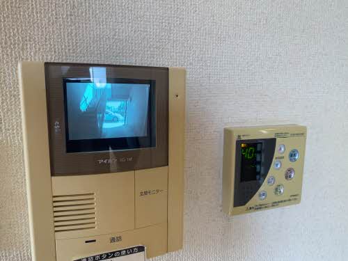 ファミールパレス　Ｃ棟　＊ C0101号-11