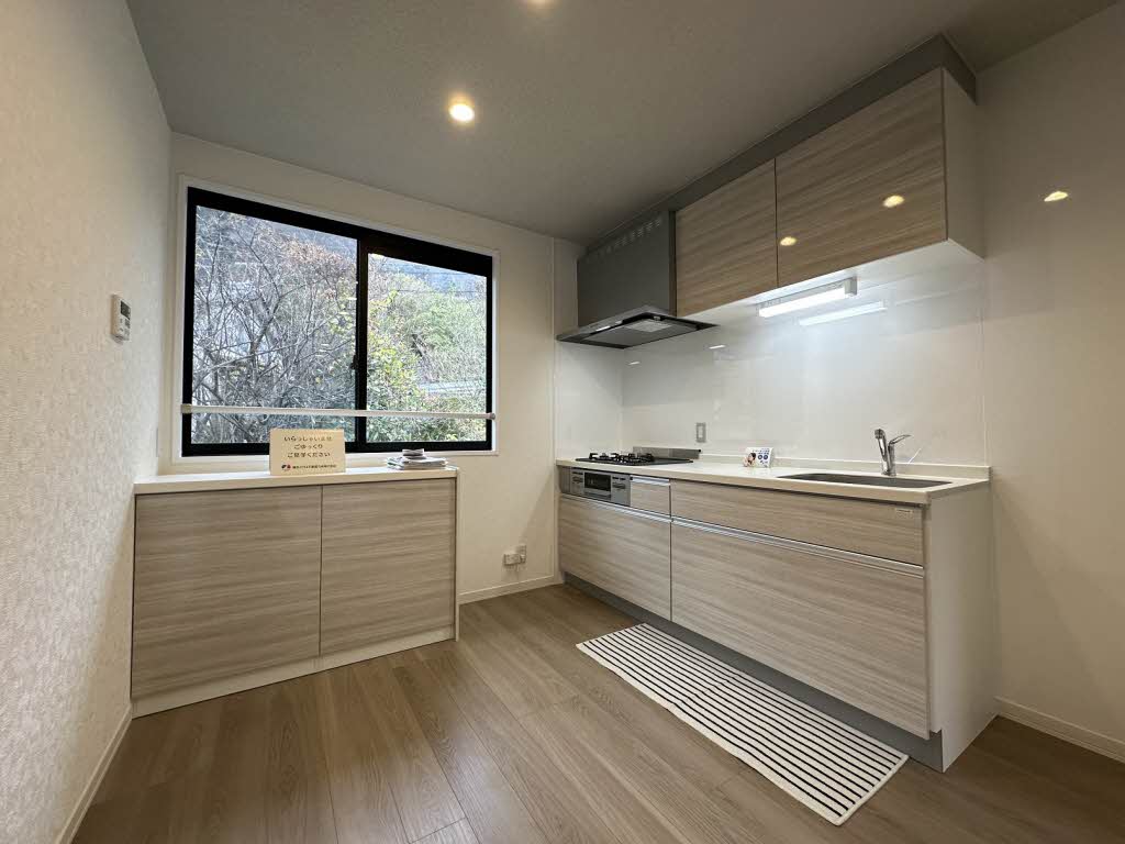 メゾン・ナンディナ　Ａ棟　＊＊ A0201号-2