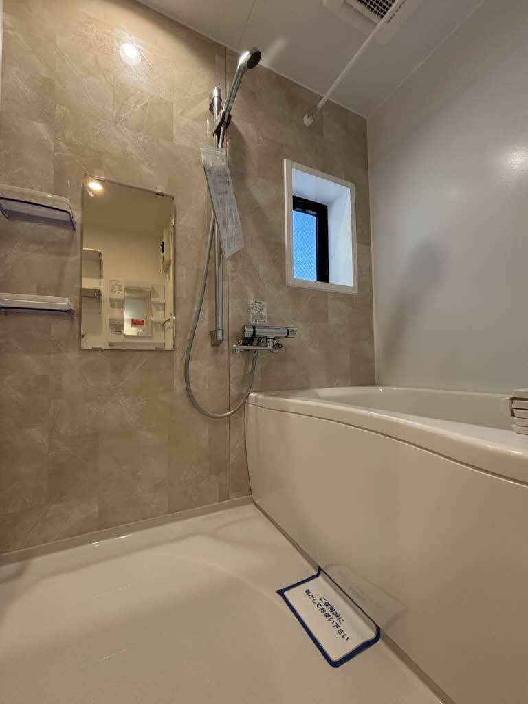 メゾン・ナンディナ　Ｂ棟　＊＊ B0203号-3