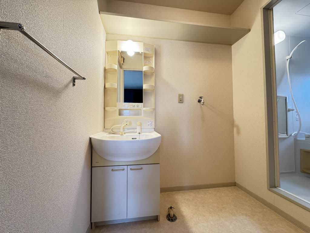 ファミール蔵上　Ｂ棟　＊ B0201号-5