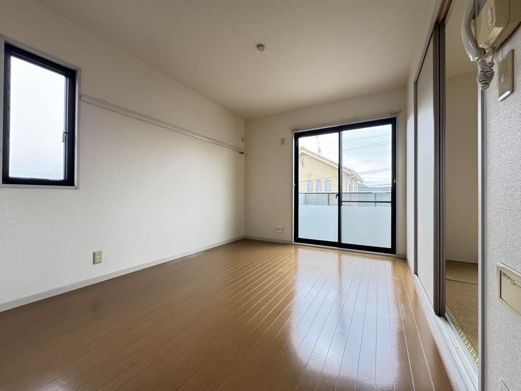 ファミール蔵上　Ｂ棟　＊ B0201号-10