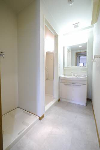 アネシス片野　＊＊ A0601号-5