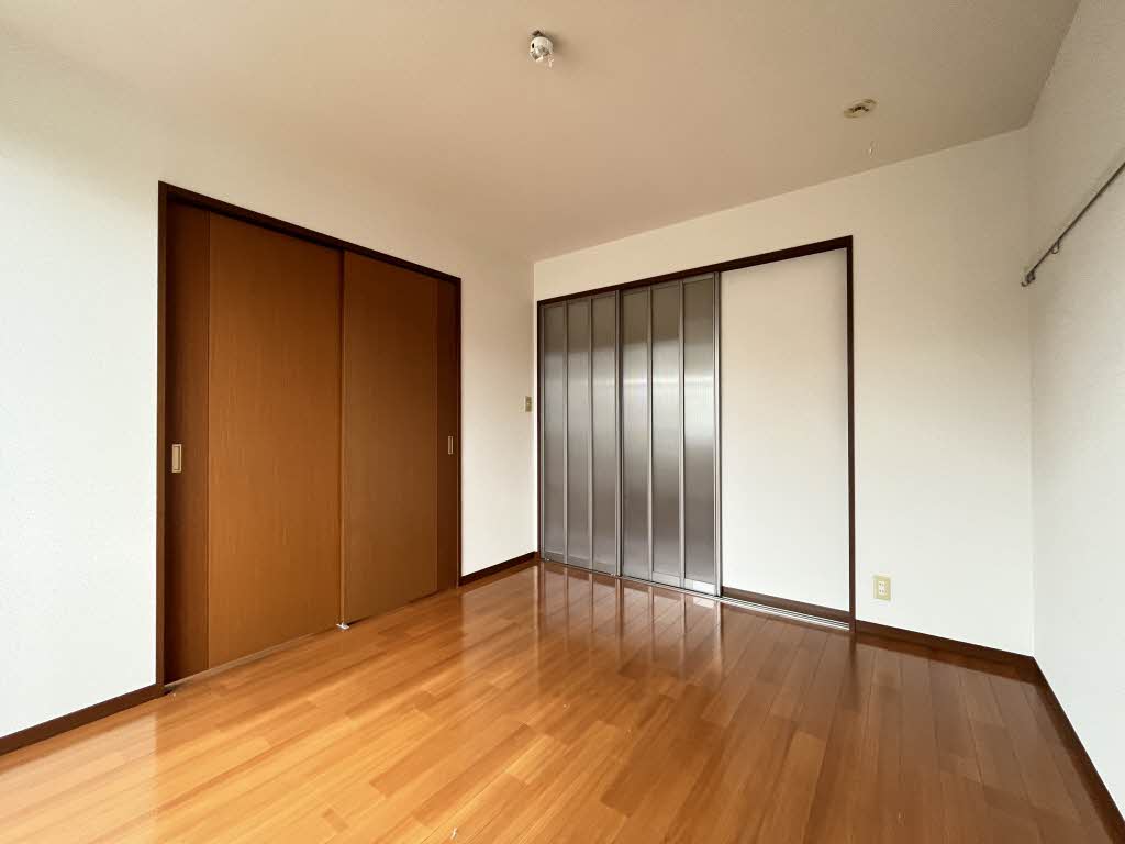 シャイニー・ウイング　Ｂ棟　＊＊ B0102号-15