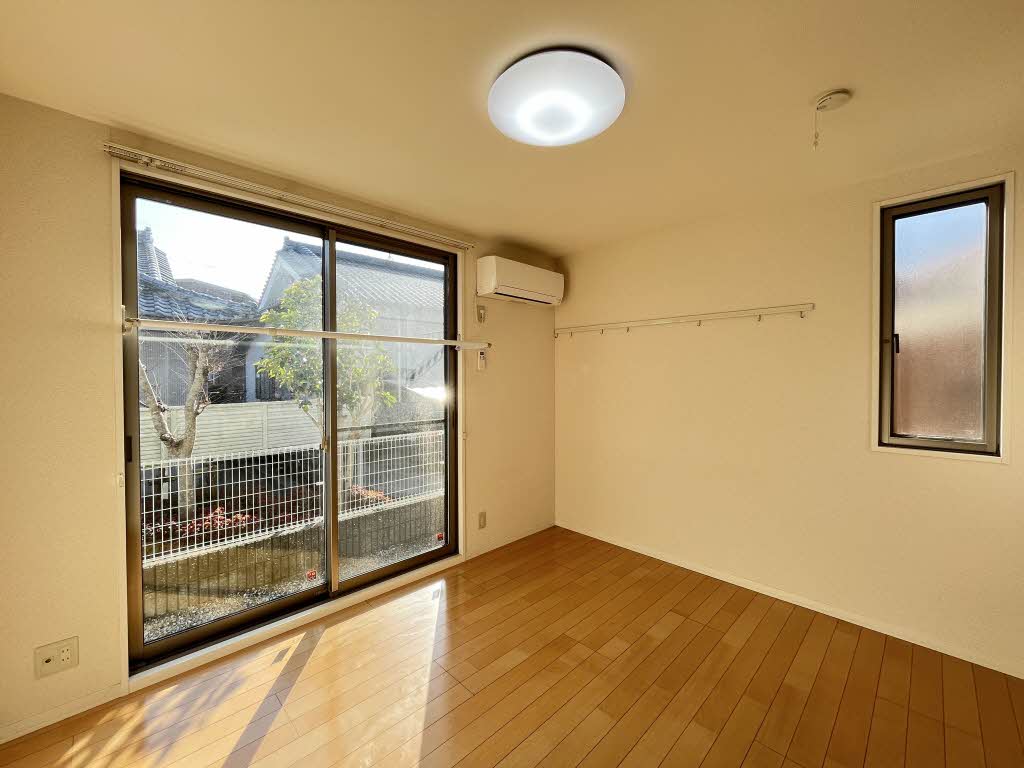 サンク・ブランシェ　Ｃ棟　＊＊ C0102号-3