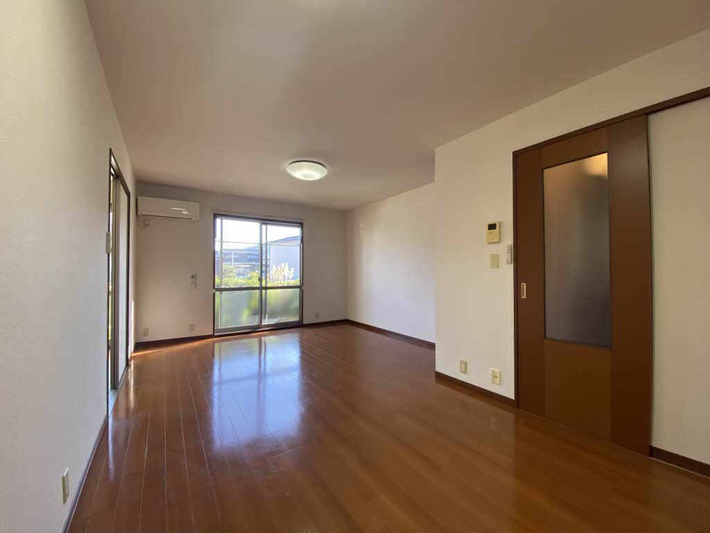 ラフィネ中曽根 A棟 ** A0102号-2