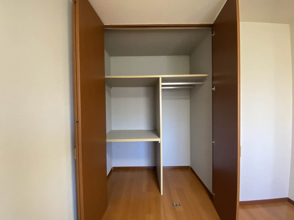 ラフィネ中曽根 A棟 ** A0102号-8