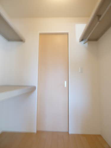 AVON HOUSE B0105号-4