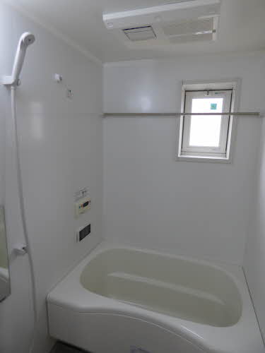 ソレイユ日の出　Ｂ棟　＊ B0102号-4