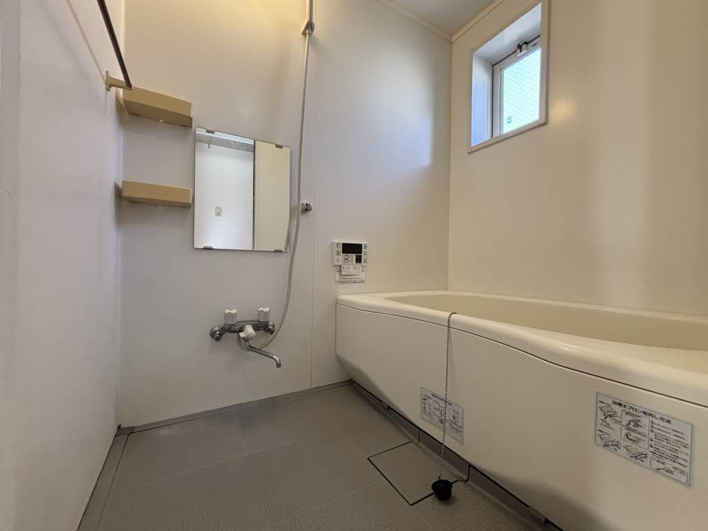 ストーク　２番館　Ｂ棟　＊＊ B0101号-4