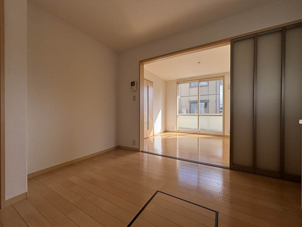 ストーク　２番館　Ｂ棟　＊＊ B0101号-12