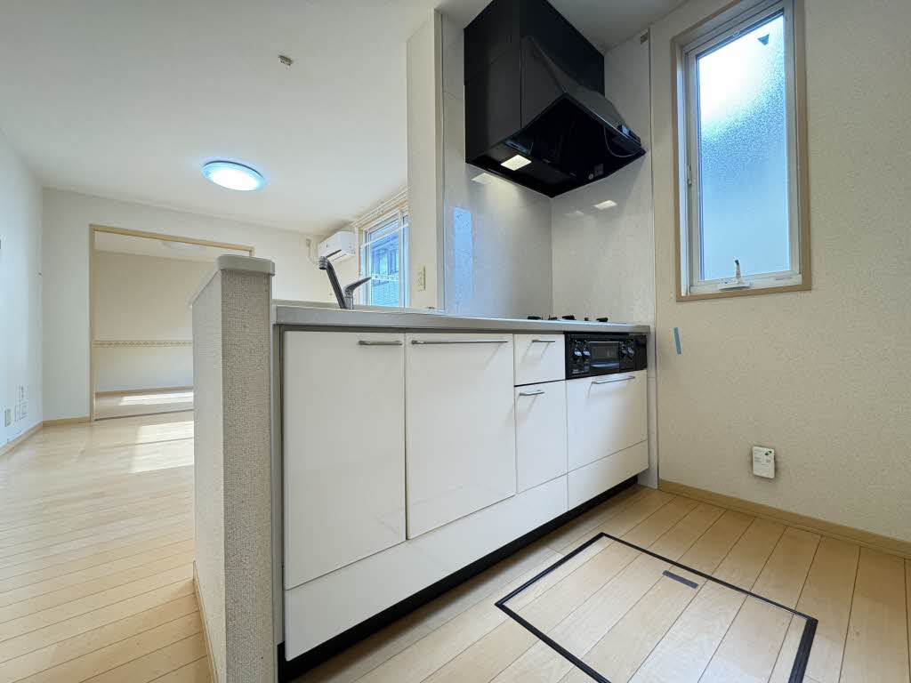 ディアス今泉　＊＊ A0102号-3