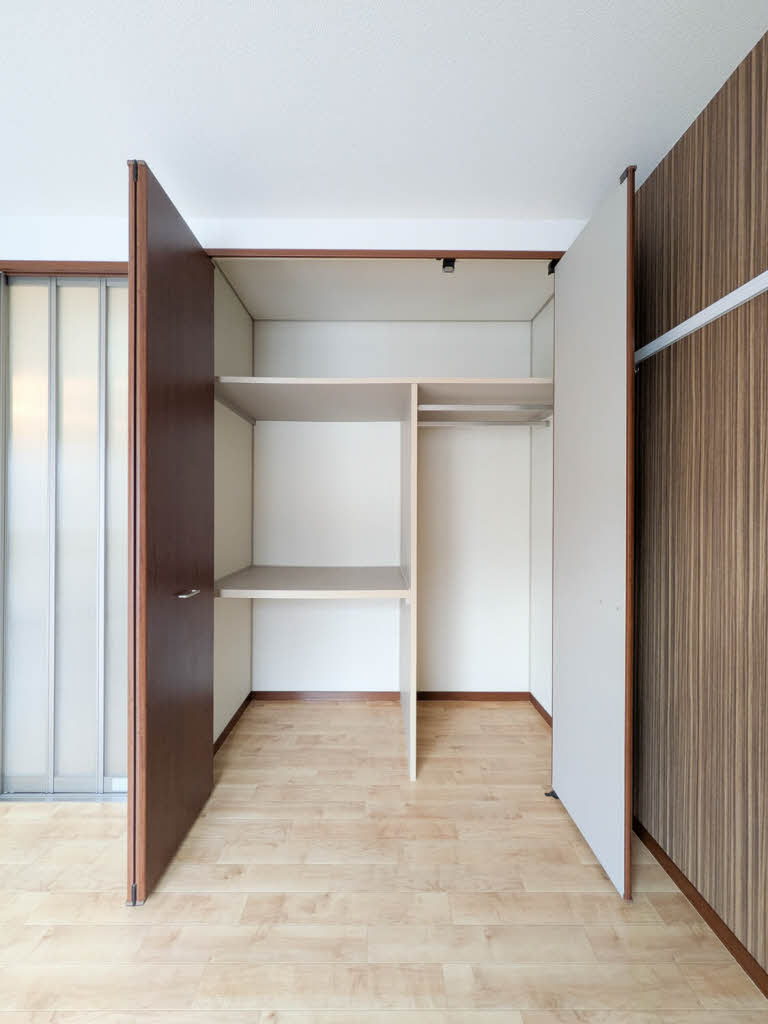 アヴァンツァーレ浦田　＊＊ A0201号-5