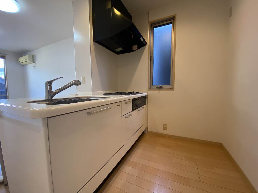 ヴィラ・パルコ A棟 * A0203号-3