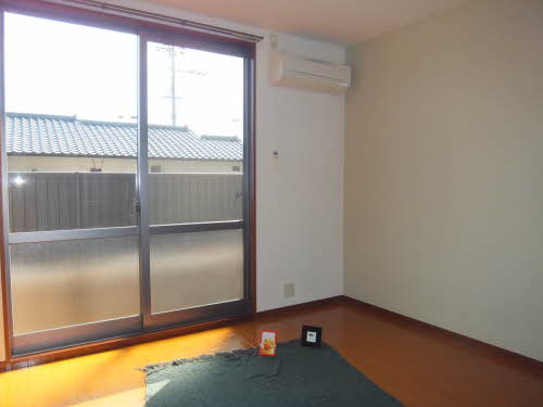 Ｔ・Ｓファミール　Ⅰ棟　＊＊ A0102号-2