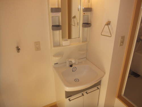 グランシャリオ　Ａ棟　＊ A0202号-6