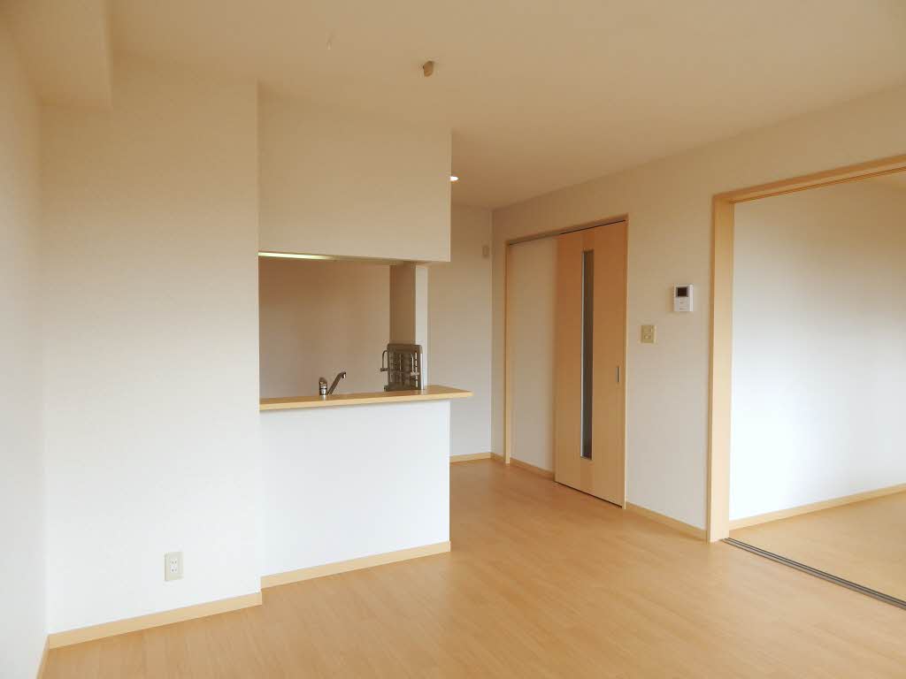 コンフォールハイム　Ｂ棟　＊＊ B0202号-2