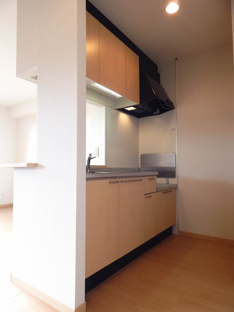 コンフォールハイム　Ｂ棟　＊＊ B0202号-4