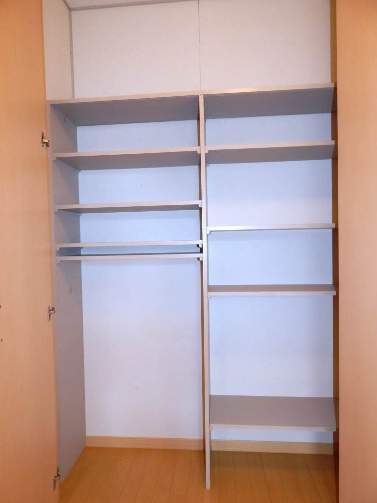 コンフォールハイム　Ｂ棟　＊＊ B0202号-11