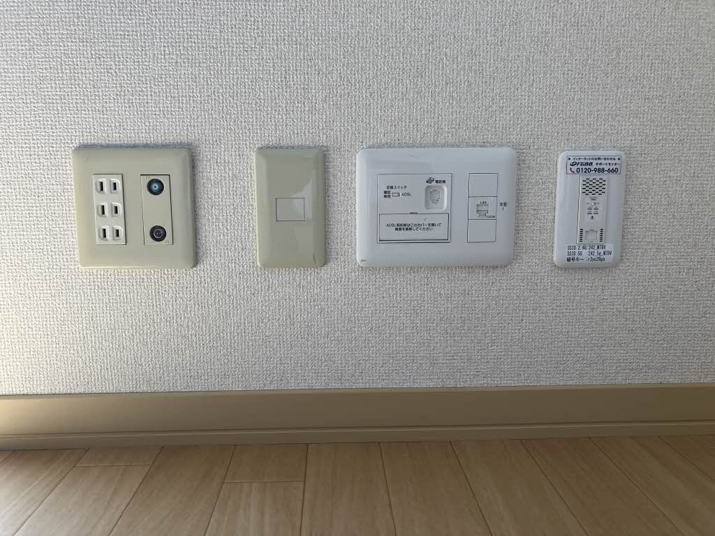 コンフォールハイム　Ｂ棟　＊＊ B0202号-13