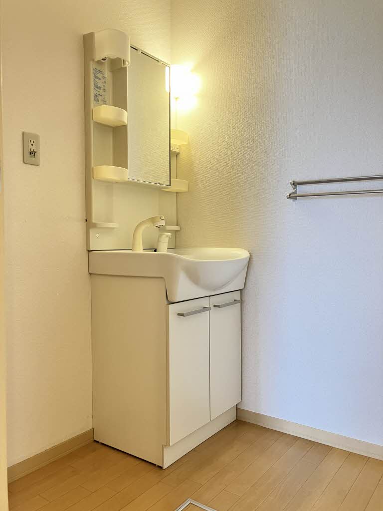 コンフォールハイム　Ｃ棟　＊＊ C0102号-7