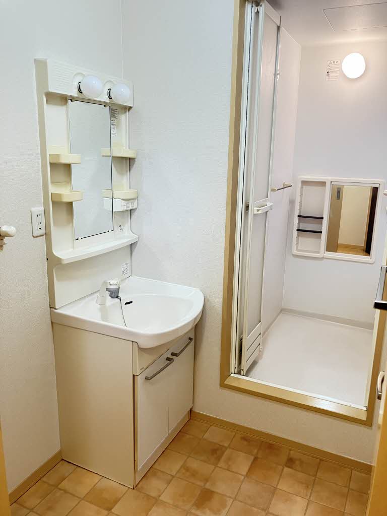 ノールカトレア　Ｂ棟　＊ B0101号-7