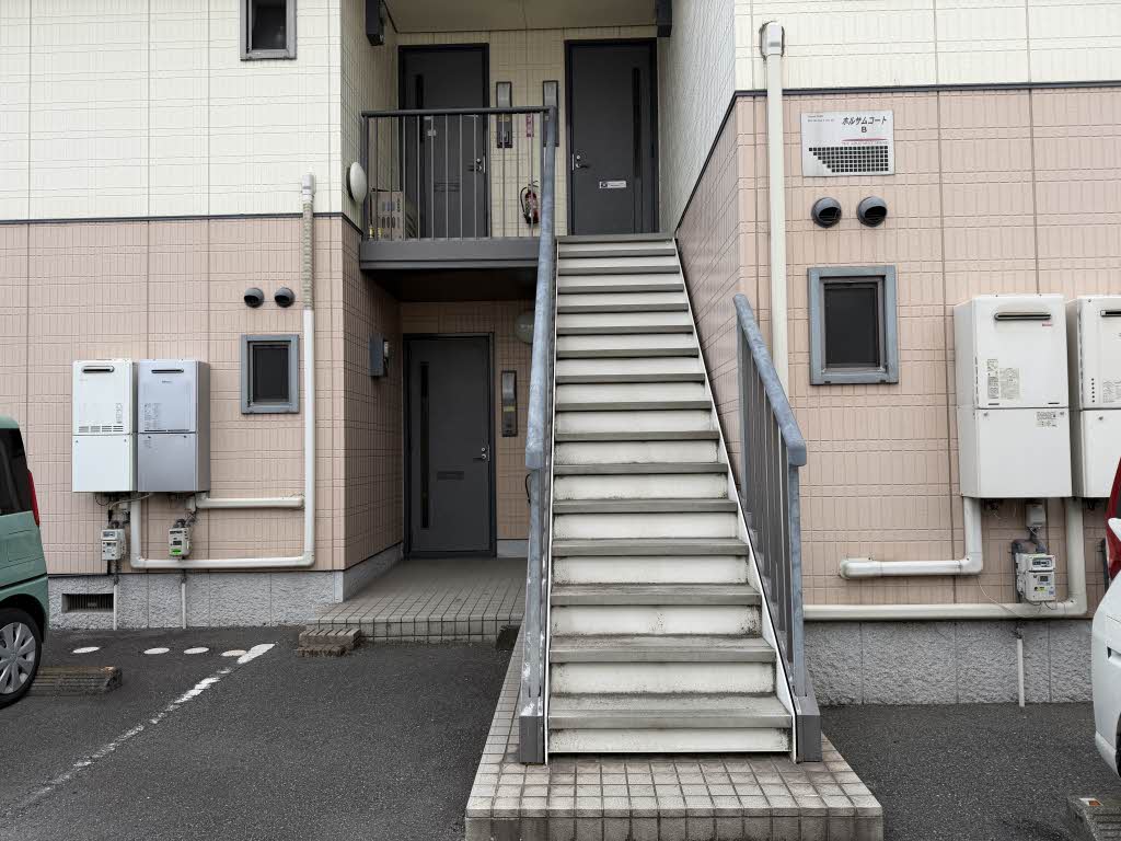 ホルサムコート　Ｂ棟　＊＊ B0201号-14