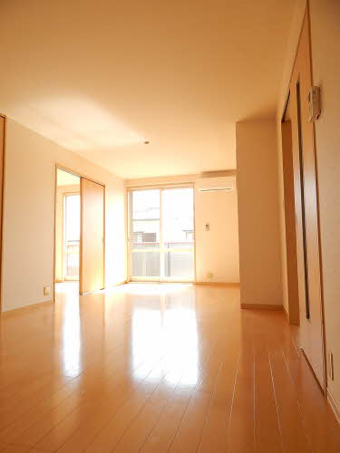 ラ・プランタン　＊ A0201号-4