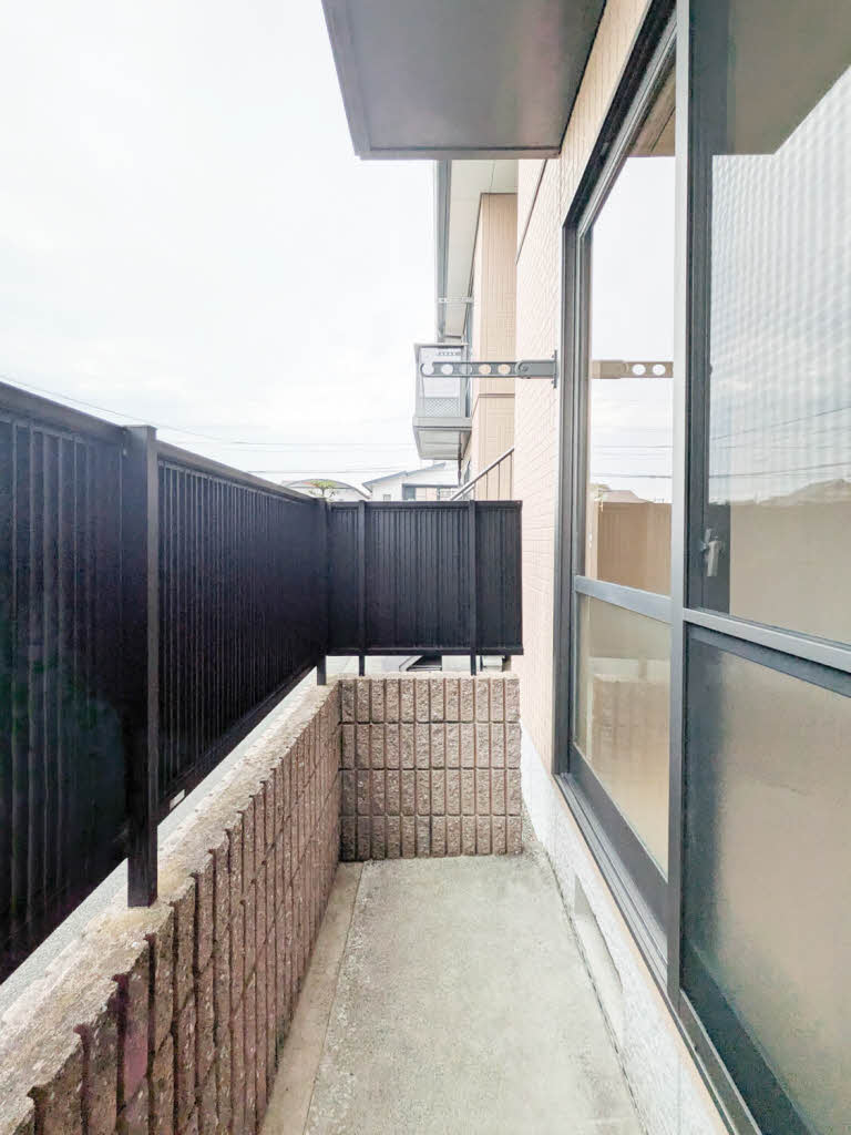 ラビアンローズⅢ　Ｂ棟　＊＊ B0102号-9