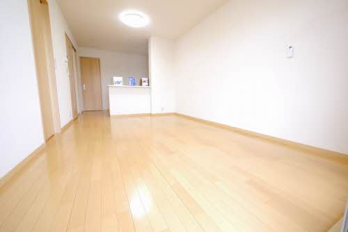 カーサ アッコッリェンテ 野見山 ** A0103号-2